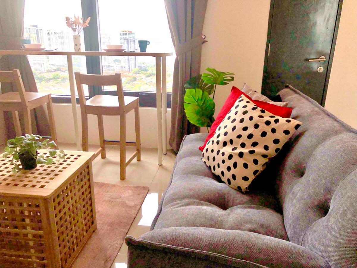 Tropicana 218 Macalister Netflix Unit By Blue Sky Holidays George Town Exteriör bild