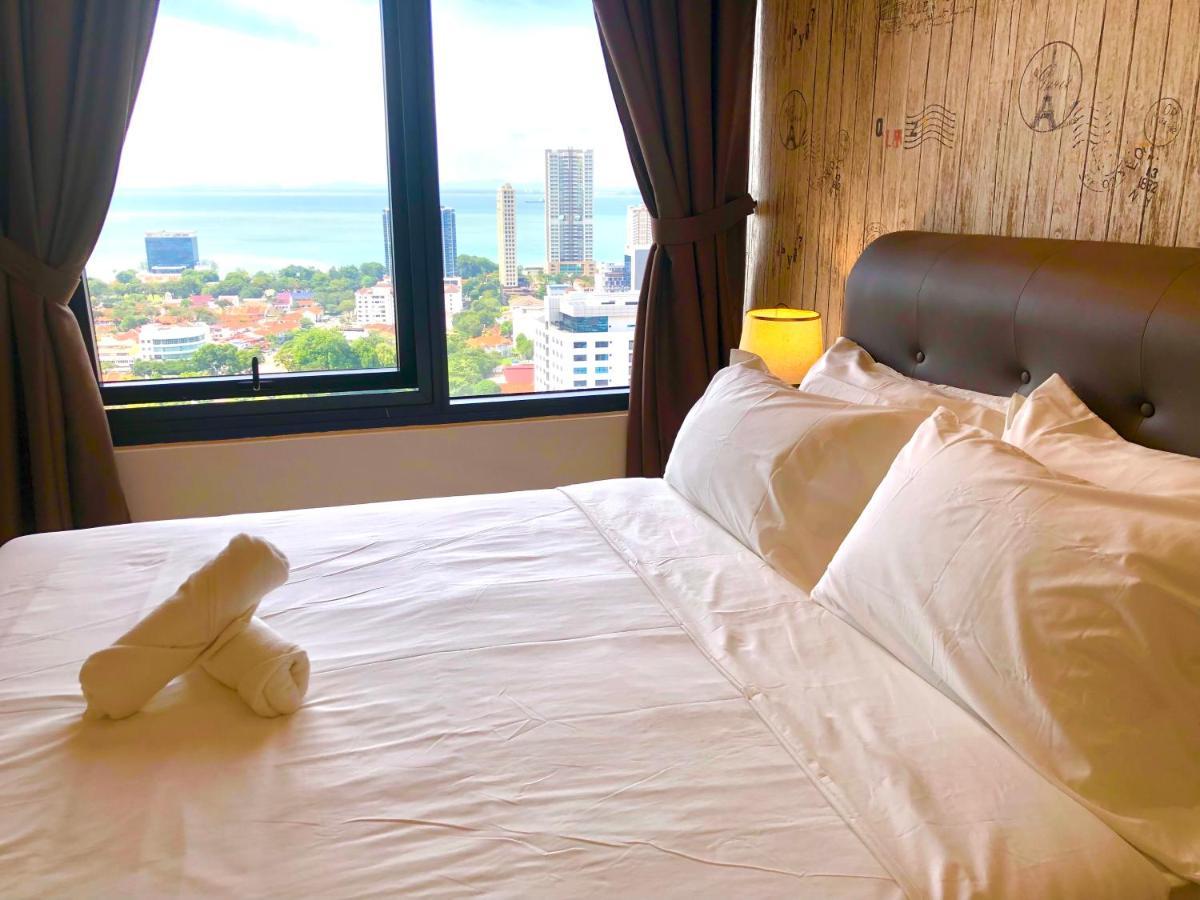 Tropicana 218 Macalister Netflix Unit By Blue Sky Holidays George Town Exteriör bild