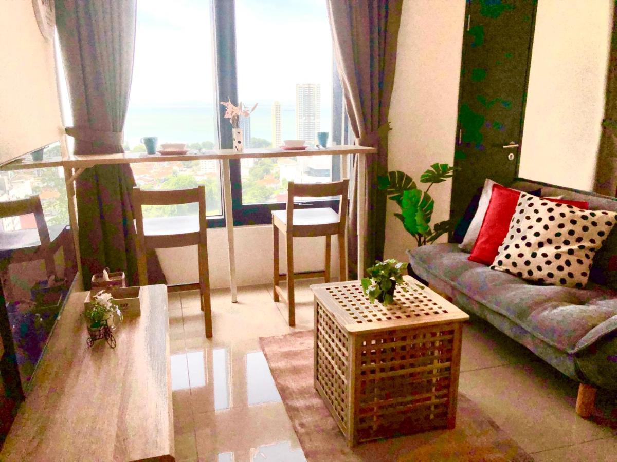 Tropicana 218 Macalister Netflix Unit By Blue Sky Holidays George Town Exteriör bild