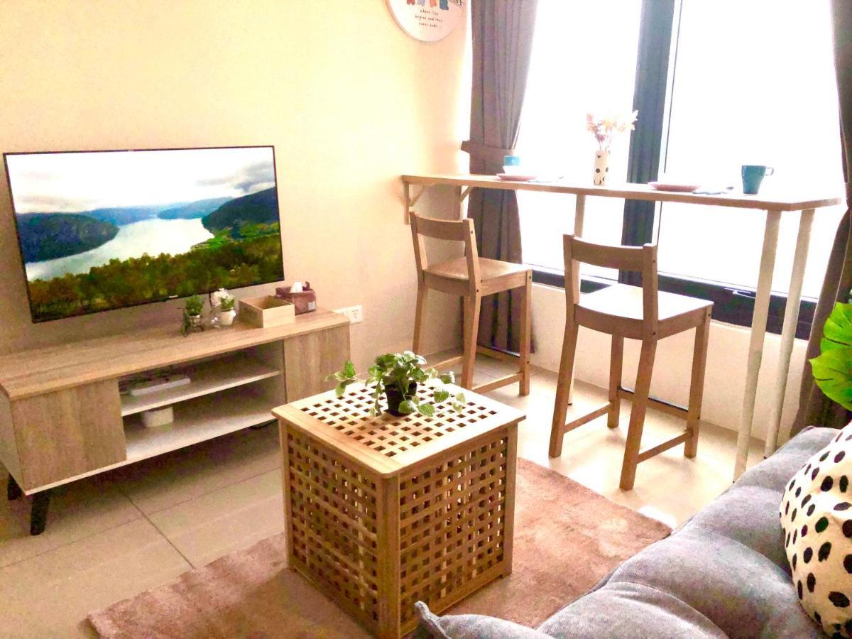 Tropicana 218 Macalister Netflix Unit By Blue Sky Holidays George Town Exteriör bild