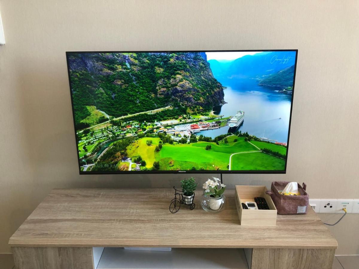 Tropicana 218 Macalister Netflix Unit By Blue Sky Holidays George Town Exteriör bild