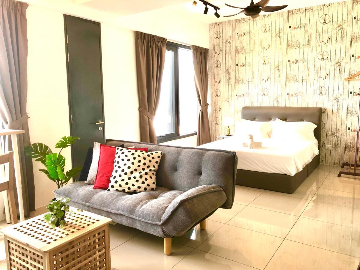 Tropicana 218 Macalister Netflix Unit By Blue Sky Holidays George Town Exteriör bild