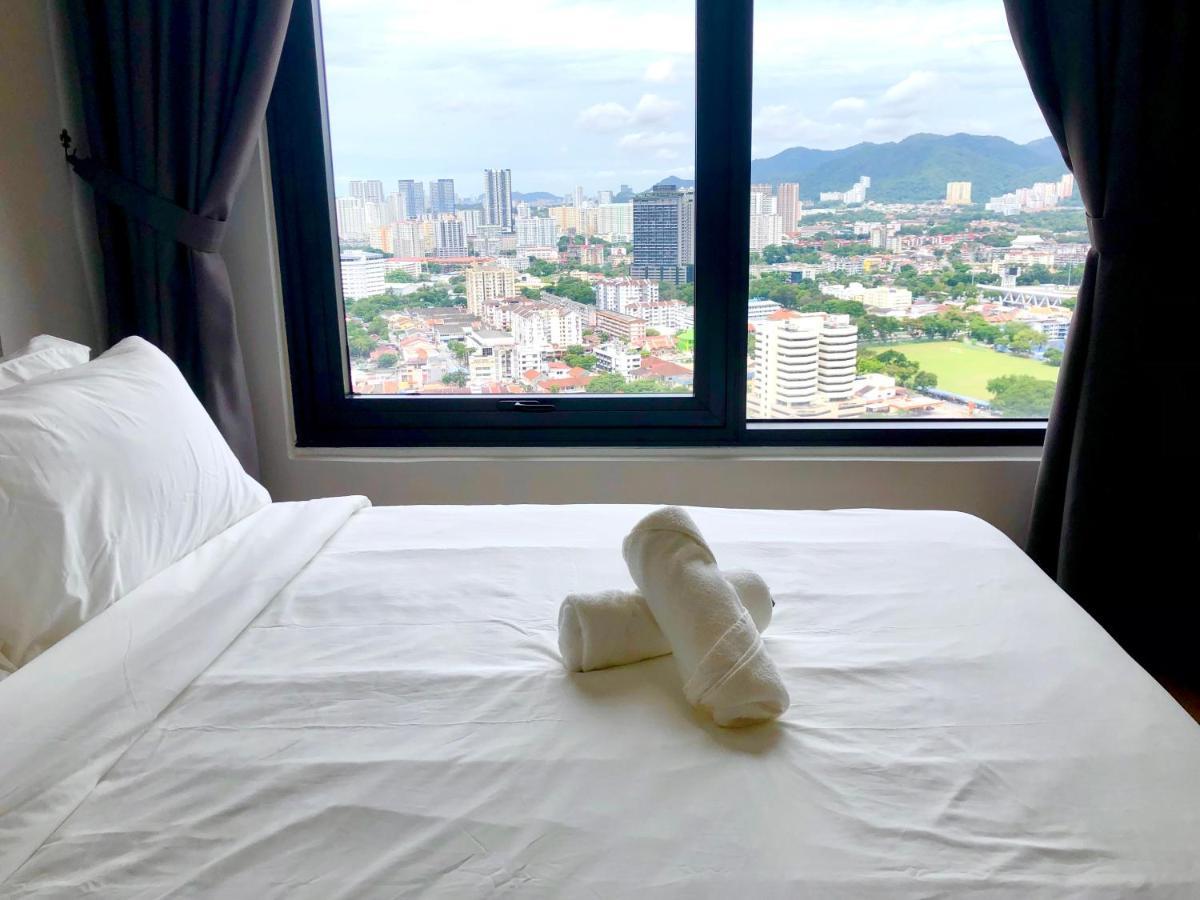 Tropicana 218 Macalister Netflix Unit By Blue Sky Holidays George Town Exteriör bild