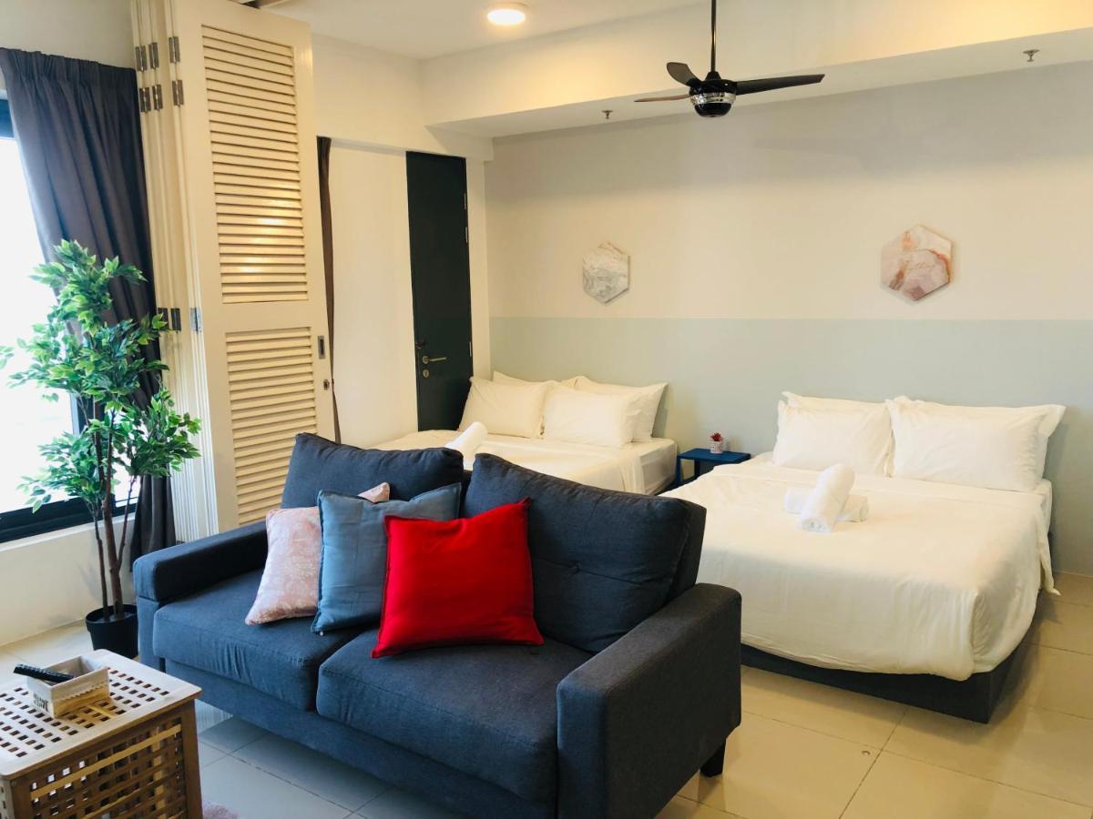 Tropicana 218 Macalister Netflix Unit By Blue Sky Holidays George Town Exteriör bild