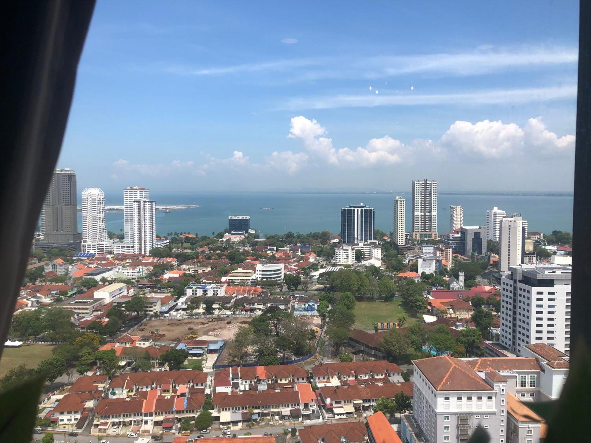 Tropicana 218 Macalister Netflix Unit By Blue Sky Holidays George Town Exteriör bild