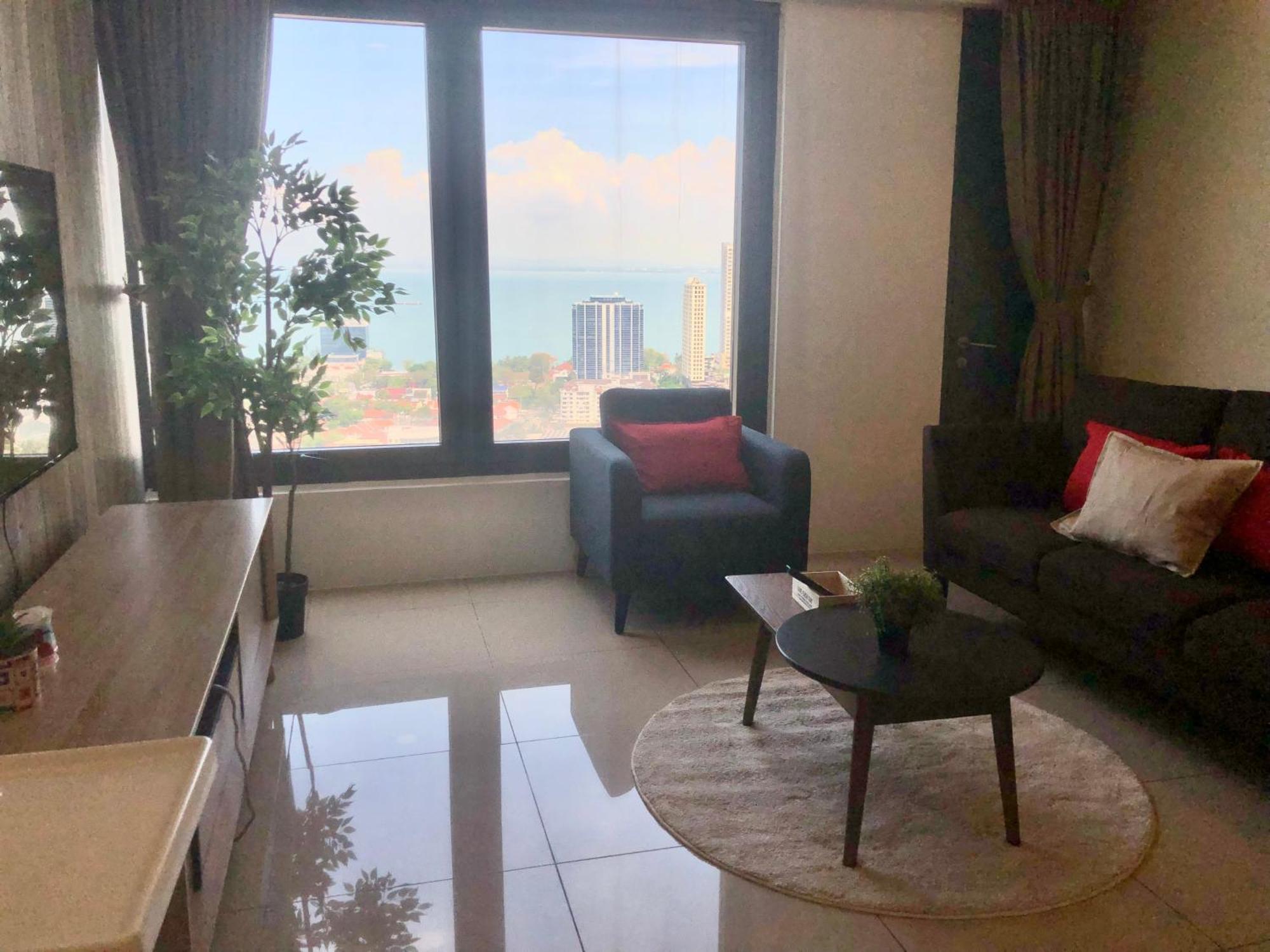 Tropicana 218 Macalister Netflix Unit By Blue Sky Holidays George Town Exteriör bild