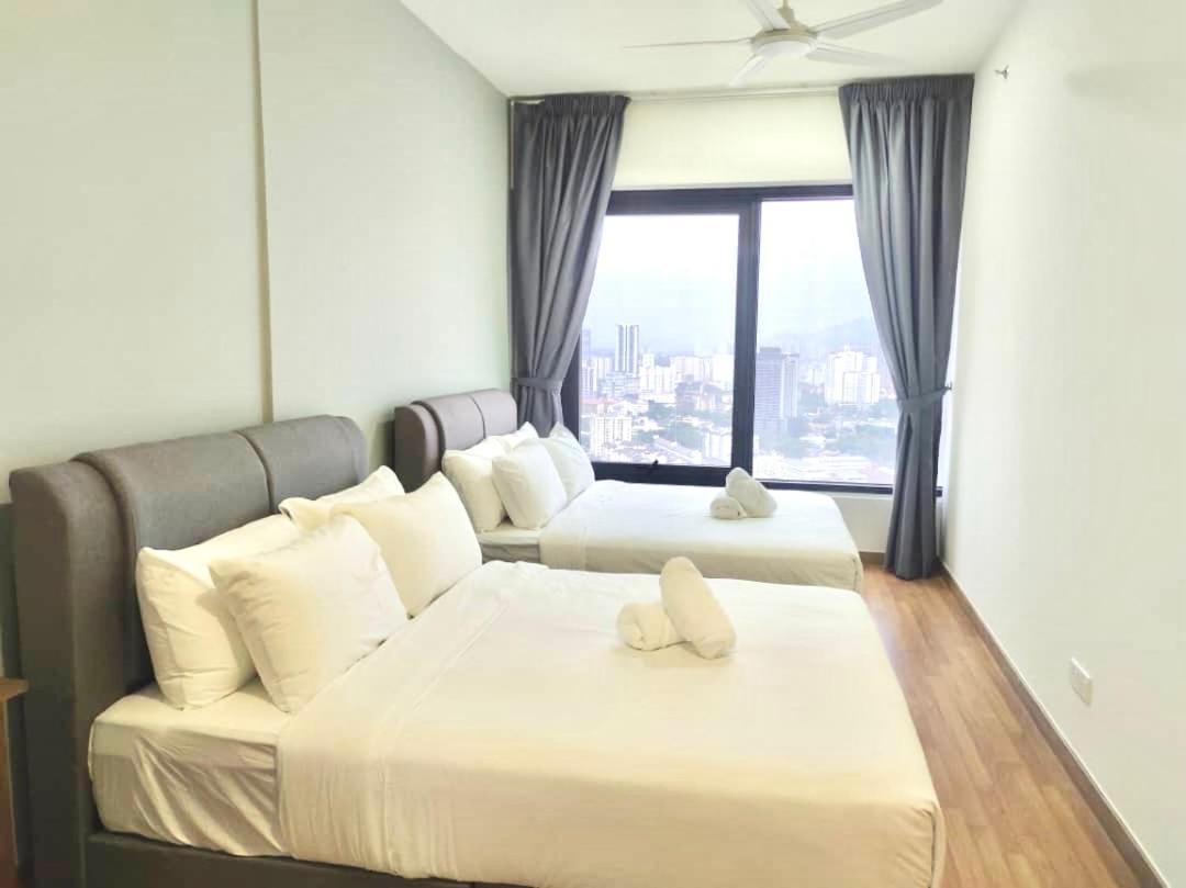 Tropicana 218 Macalister Netflix Unit By Blue Sky Holidays George Town Exteriör bild